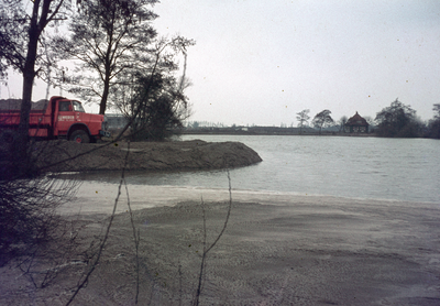 832877 Afbeelding van de aanleg van het recreatiegebied Voorveldsepolder te Utrecht.